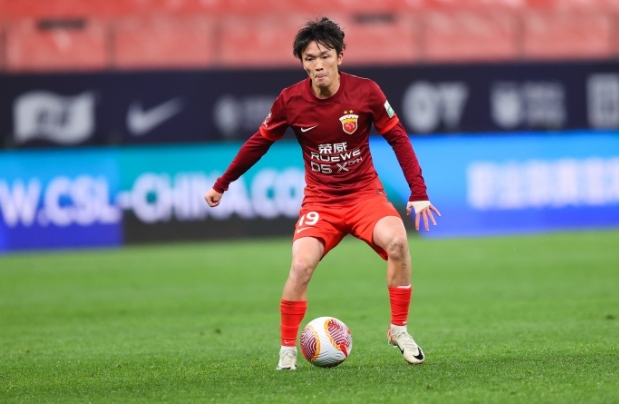 国足补招王振澳 应对日本队