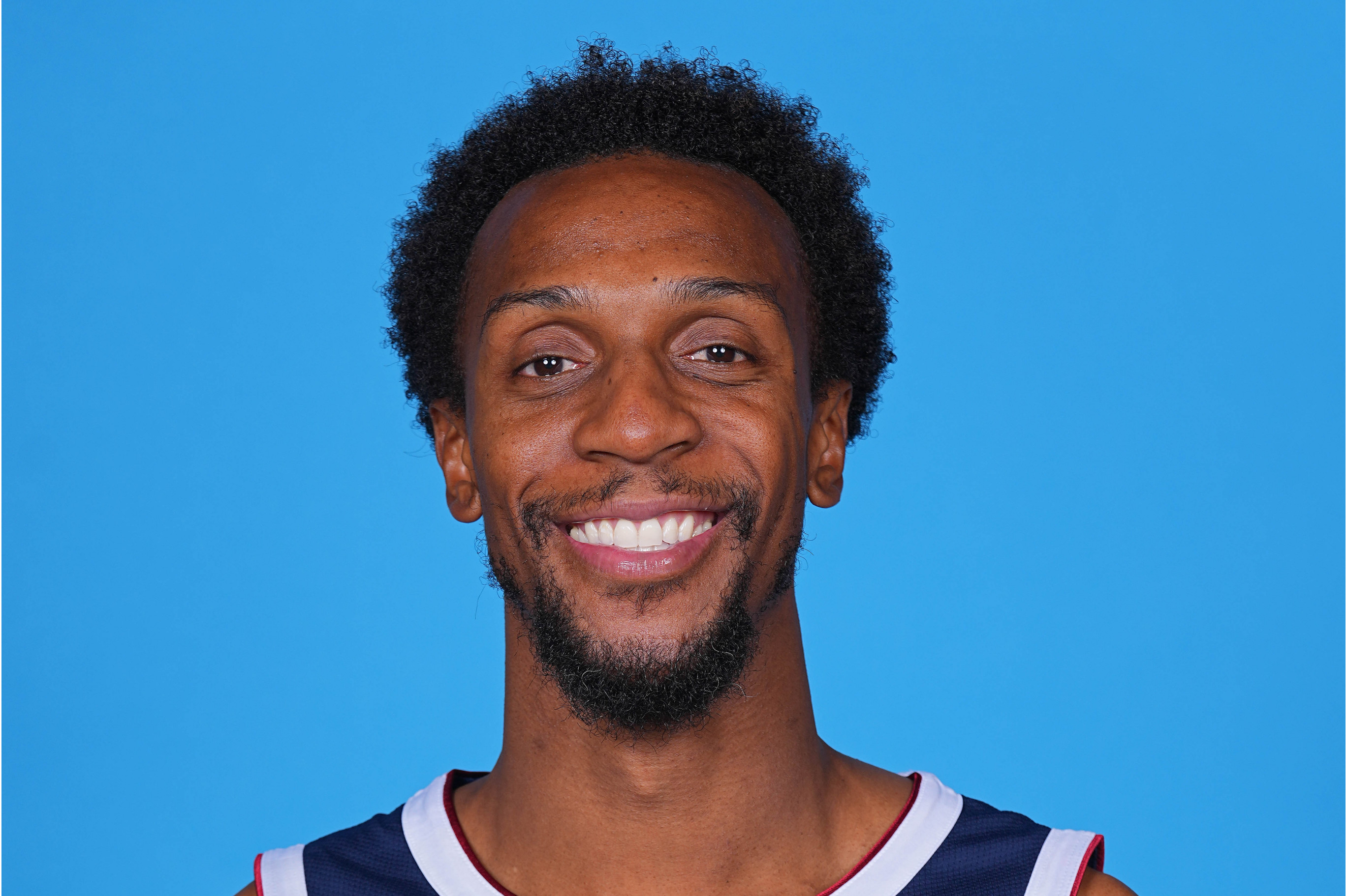 伊斯梅尔·史密斯：老将风范，掘金的控场大师