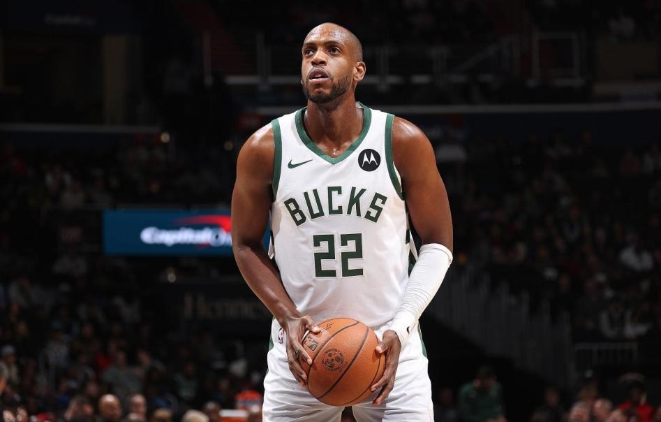 米德尔顿的稳定输出：雄鹿的得分利器