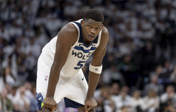 爱德华兹41分再创佳绩,森林狼队史40+次数位居第二 爱德华兹41分再创佳绩,森林狼队史40+次数位居第二