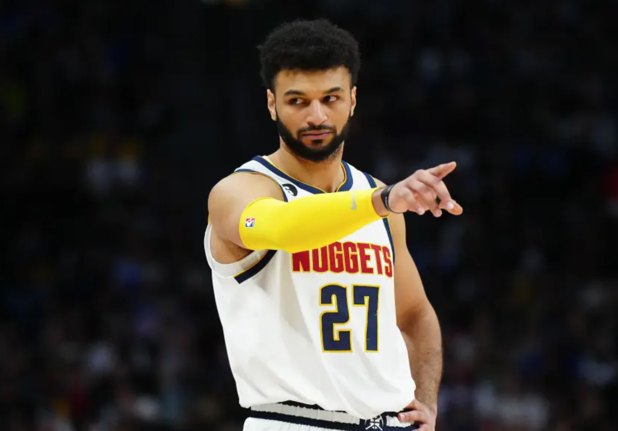 穆雷闪耀赛场:追平队史半场30+纪录 穆雷闪耀赛场:追平队史半场30+纪录