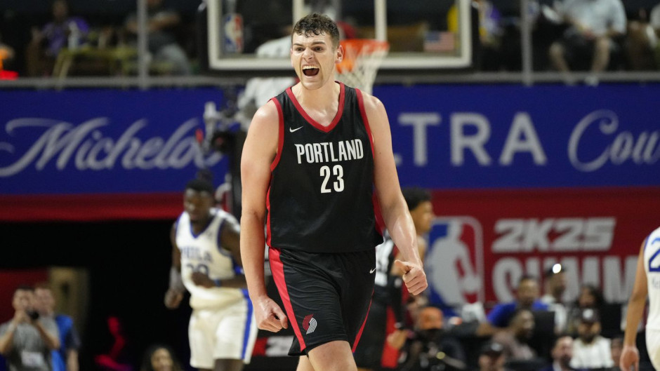 克林根遭遇轻微脚踝扭伤，一周后重新评估前景待观察