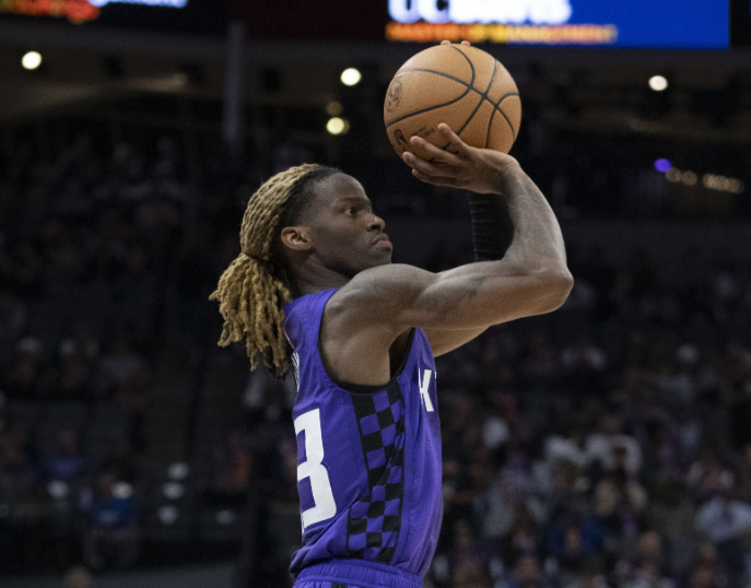 国王队后卫新星：基翁·埃利斯的速度与突破