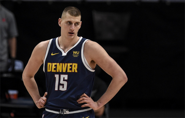 约基奇连续三双闪耀赛场，生涯三双数突破148大关