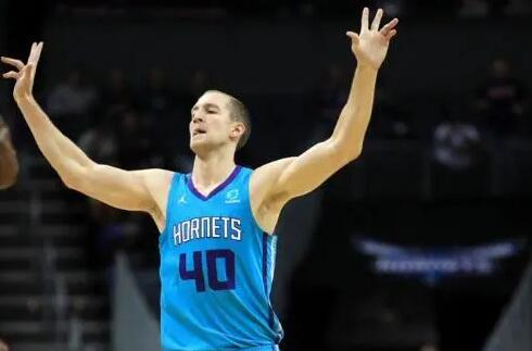 科迪·泽勒：黄蜂未来之星，内线新星展锋芒