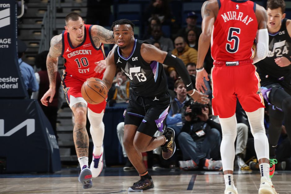 鹈鹕创队史纪录,25分逆转爵士收获4连胜 鹈鹕创队史纪录,25分逆转爵士收获4连胜