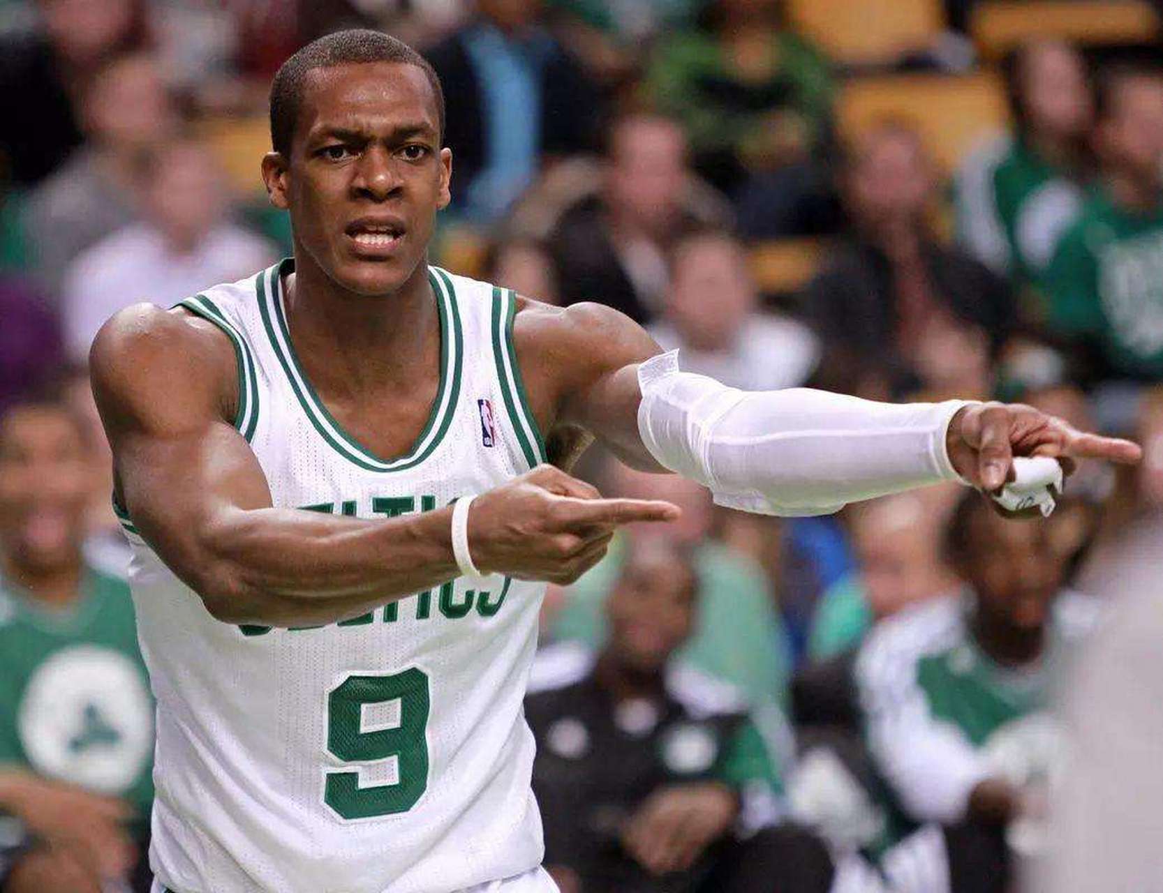 拉简·隆多：凯尔特人控场大师，球场指挥官稳军心