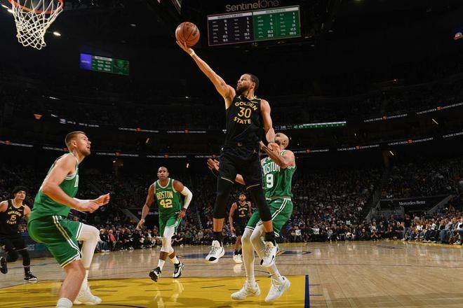 勇士崩盘惨况：45分落后+狂输40分，西部排名再跌