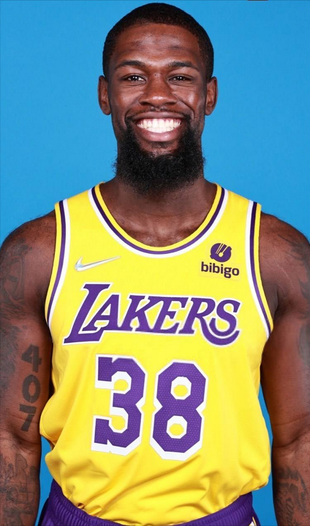 小昌迪·布朗：湖人侧翼新星，速度与激情并存