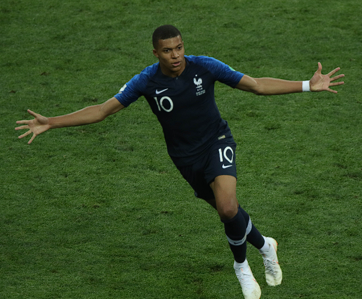 姆巴佩 (2).png 姆巴佩 (2).png