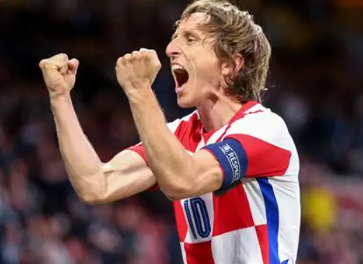 莫德里奇 (2).png