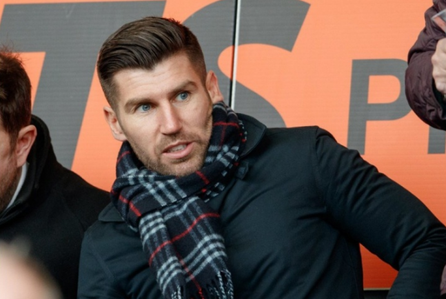 罗马诺：伯恩茅斯首席球探伯奇尔将与休斯一起加盟利物浦