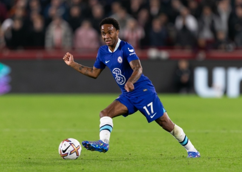 斯特林希望留在切尔西，对俱乐部忠诚感满满！