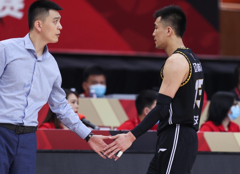 杨鸣和郭艾伦的关系，他们两个有矛盾吗？