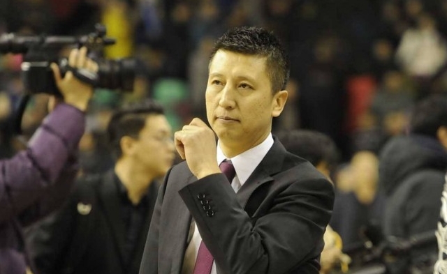 16郭士强下课：《郭士强离任：球队的新起点？》