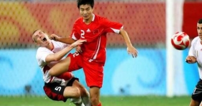 谭望嵩：《某人的夺命一脚》