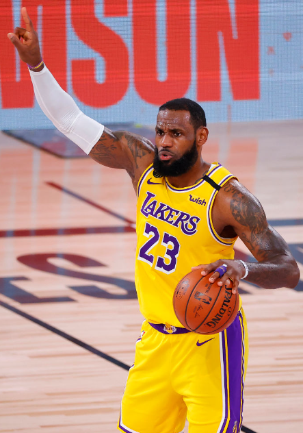 本赛季有望达成壮举！詹姆斯距离40000分+11000板+11000助仅差8次助攻