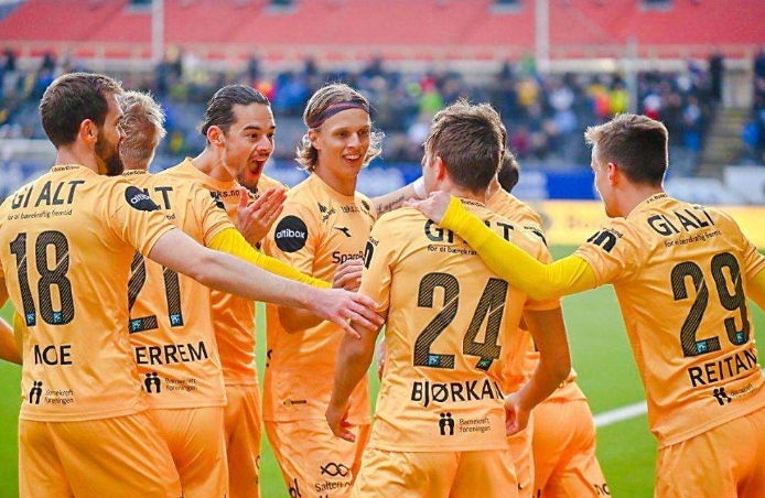 悉尼fcvs横滨水手卡斯鲁厄vs因戈施塔