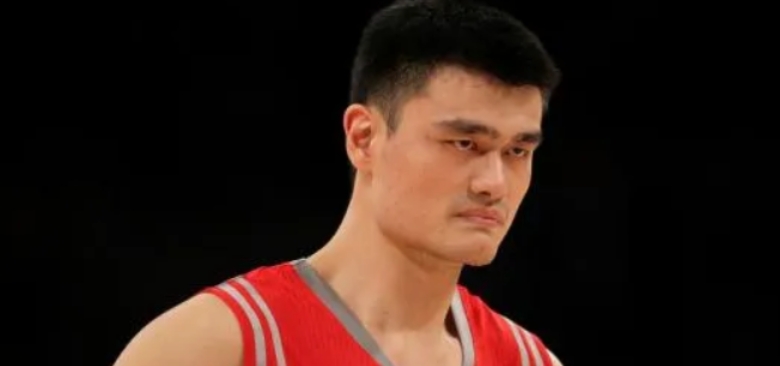 姚明拿过nba总冠军吗:《姚明是否拥有 NBA 总冠军头衔？》