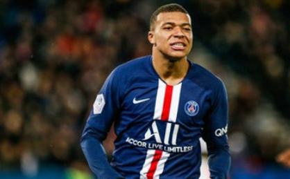 龙赛罗：姆巴佩身穿白色球衣淘汰巴萨，彰显实力，期待你成为皇马一员