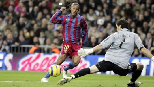 牛尾巴过人:《解读牛尾巴过人：足球技巧的魅力》