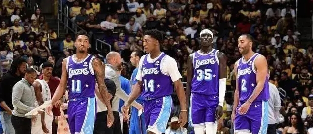 湖人新帅揭晓：斯奈德拒绝，汉姆上任，决策背后的智慧 