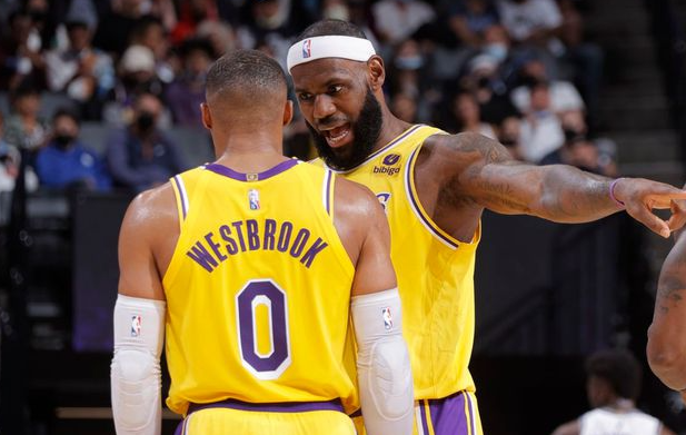 威姆斯：身为詹姆斯球迷，但湖人表现欠佳，看好掘金夺冠