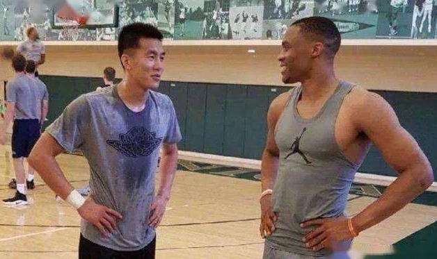 为什么说威少是 NBA 史上一号位身体素质最好的？