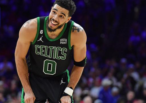 塔图姆盛赞怀特：攻防两端均展现卓越实力