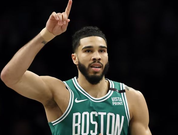 霍勒迪盛赞塔图姆：他不仅是得分手，更是场上的组织者