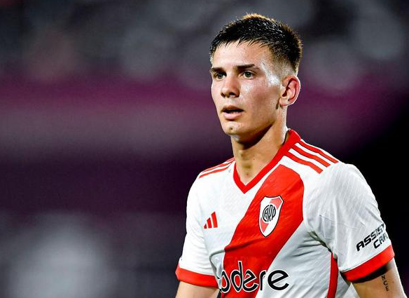 皇马领跑马斯坦托诺争夺战，已与球员达成原则性协议