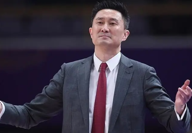 杜锋鞭策年轻球员：铭记失利之痛，砥砺前行