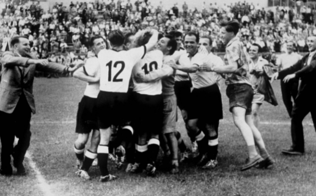1954 世界杯囧事：创造伯尔尼奇迹的球员，都注射了？