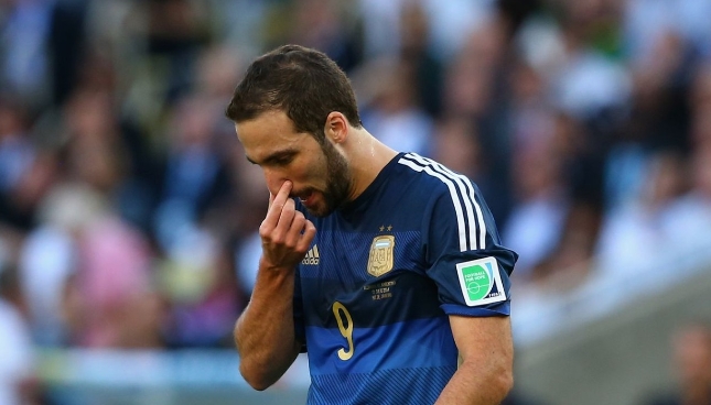 伊瓜因：我放弃了回阿根廷，怕女儿被同学说自己父亲是头驴