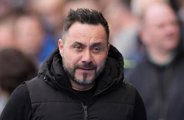 德泽尔比：坚守执教理念，因分歧离队追求自我方式