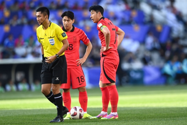 韩国国家队选帅风波，媒体炮轰足协权力强化委员会