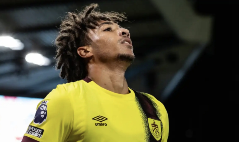 科莱奥肖：孩童时的孤注一掷，成就了如今的“英超小超跑”