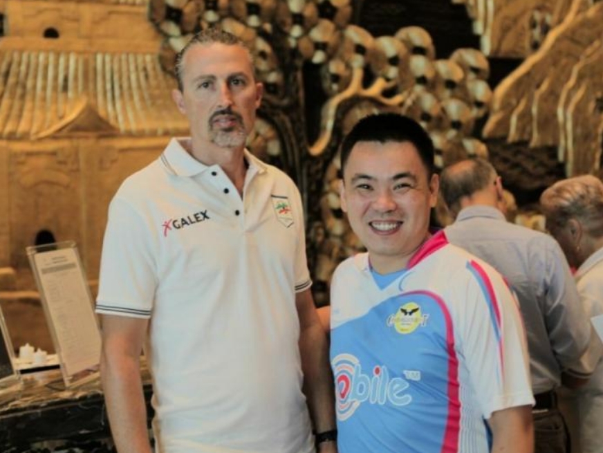 帕尔马铁汉头中飞刀继续比赛，欧联杯之王成英超流浪者