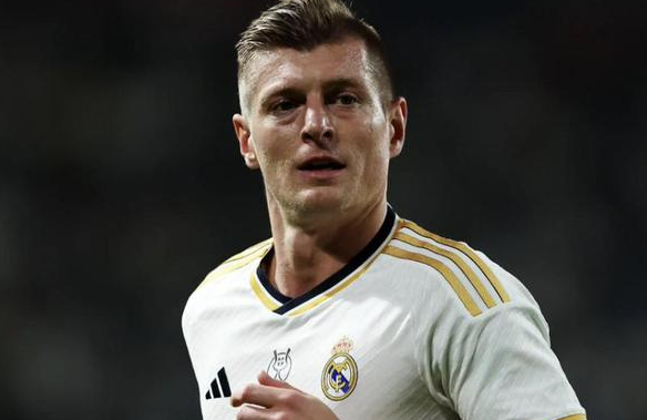 布特拉格诺盛赞克罗斯：皇马历史上最出色的中场球员之一