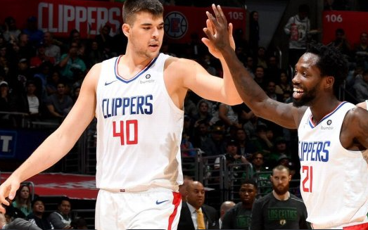 祖巴茨家再遭窃，三名小偷闯入引关注