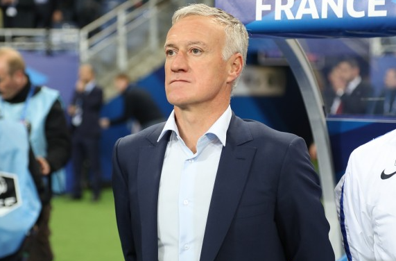 德尚谈帕瓦尔：他在国家队中同样具备主力潜力，国米位置非中卫