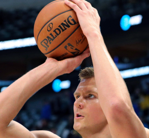 波津：感恩相伴，总决赛见！