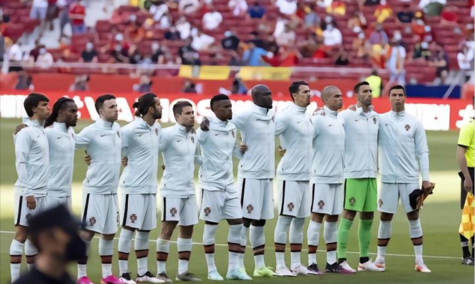 葡萄牙大名单号码公布：C罗7号、B席10号、B费11号