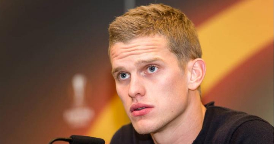 斯文-本德：很高兴留在多特