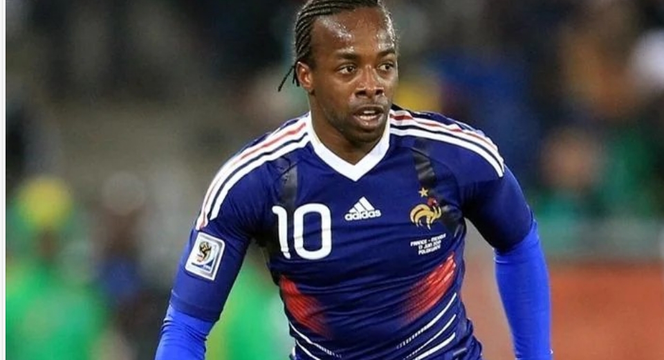 争议与辉煌：里昂七连冠的名宿与世界杯上的争议