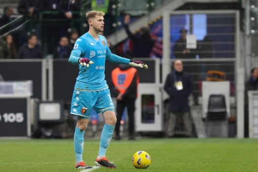 门将大战！国米看中何塞普-马丁内斯，热那亚标价1800万欧