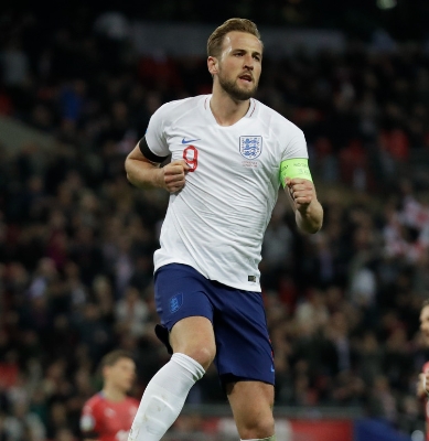 希勒力挺英格兰：凯恩无需组织，天才球员云集