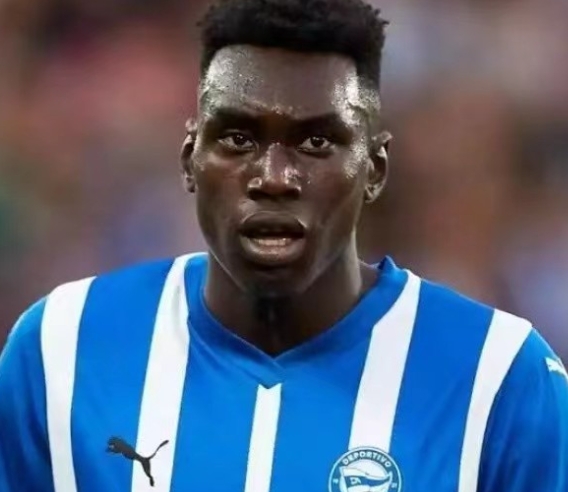 罗马诺爆料：切尔西在转会市场策略明确，奥莫罗迪翁与杜兰二选一