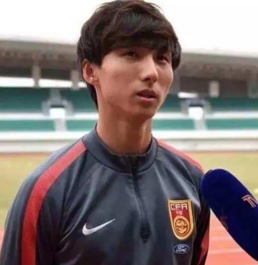 尹鸿博愤怒发声:小俱乐部不应成为被欺负的对象