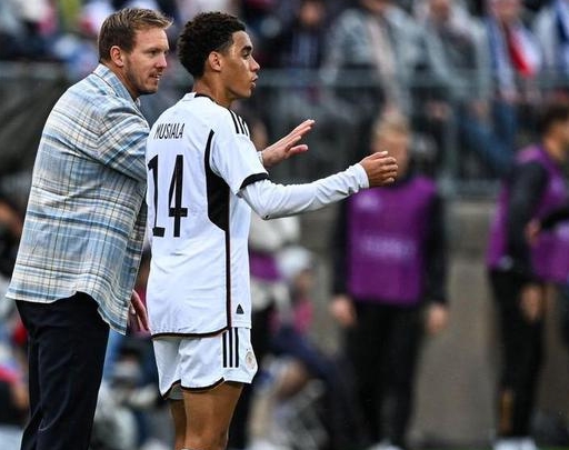 德国队对阵瑞士：纳帅排除轮换7人可能 